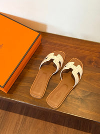 Oran Sandals