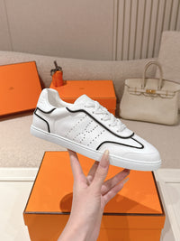 Boomerang Sneakers