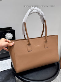 Cerf Executive Tote