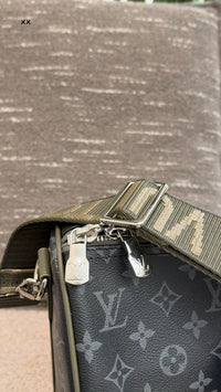 Keepall Bandoulière Bag