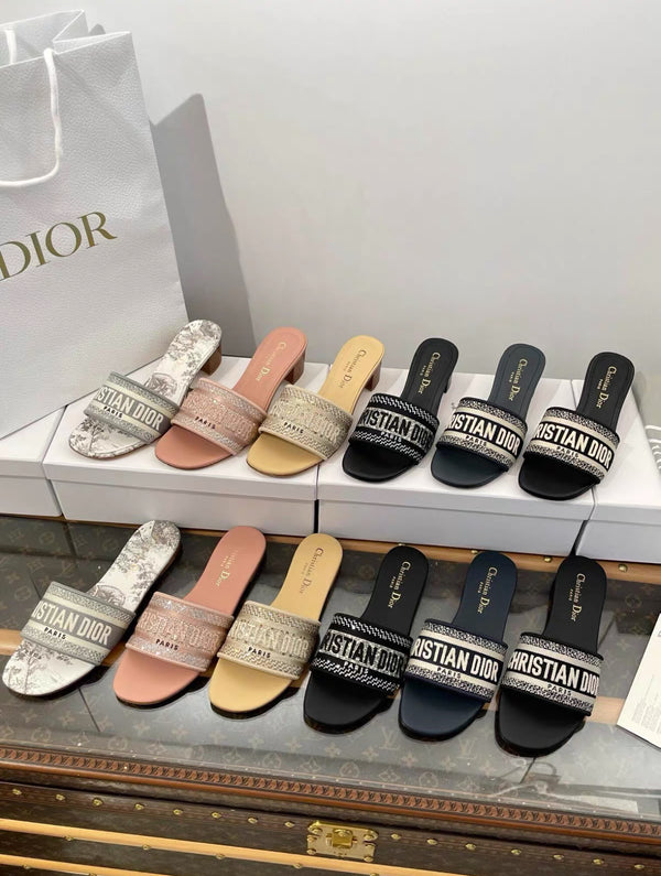 Dway Slide Sandals
