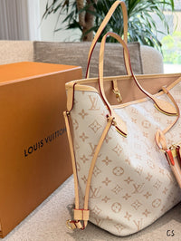 Neverfull MM Tote Bag