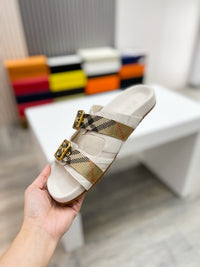 Vintage Check Slides