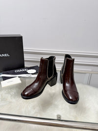 Logo Chelsea Boots