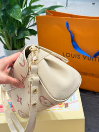 Favorite Shoulder Bag