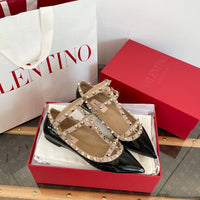 Garavani Rockstud Ballet Flats
