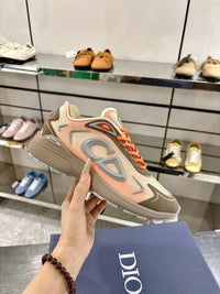 B30 Sneakers