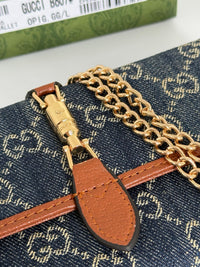 Jackie 1961 Continental Chain Wallet