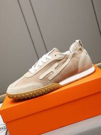 Trail Sneakers