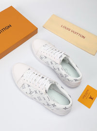 Low Top Sneakers