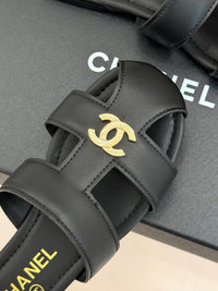 26M Leather Mules