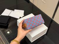 Clutch on Chain Bag