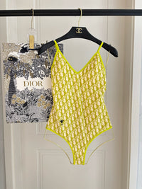 Logo One Piece Set