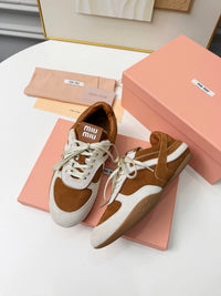 Gymnasium Sneakers