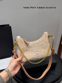 Re-Edition Crochet Shoulder Bag