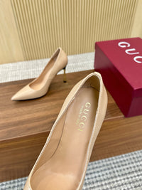 Bombshell Pumps
