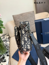 Safari Messenger Bag