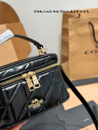 Rainer Crossbody Bag 18