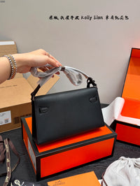 Kelly Elan Shoulder Bag