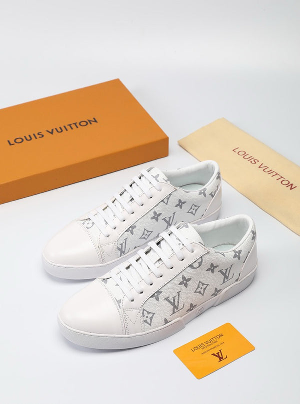 Low Top Sneakers