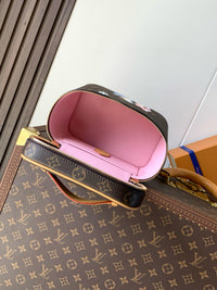 Nice Mini Vanity Bag