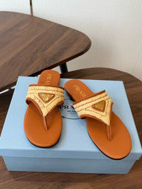 26S Leather Thong Sandals