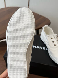 26S Slip-on Sneakers