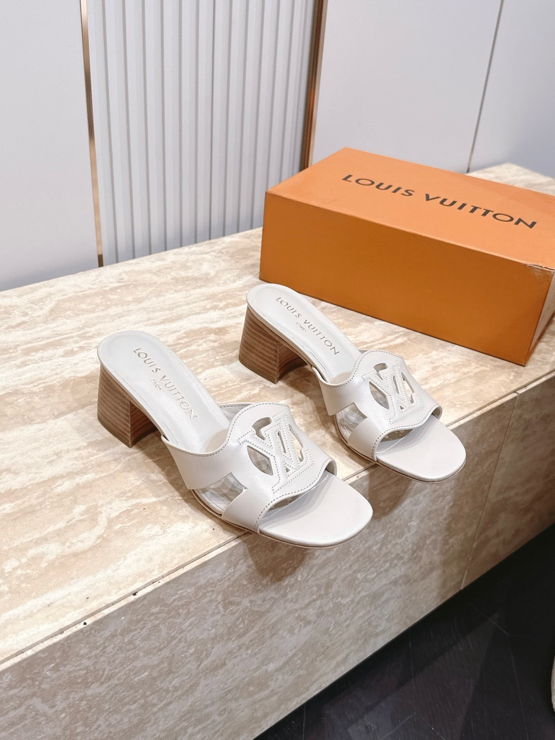 Isola Mules