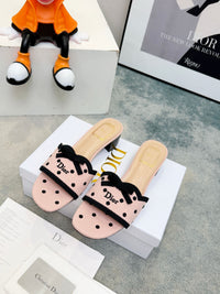Dway Heeled Slides