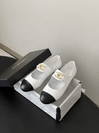 26B Mary Jane Ballet Flats
