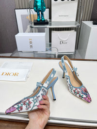 26S Slingback Pumps