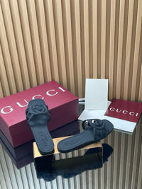 Interlocking G Slide Sandals