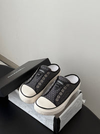 26C Trainers
