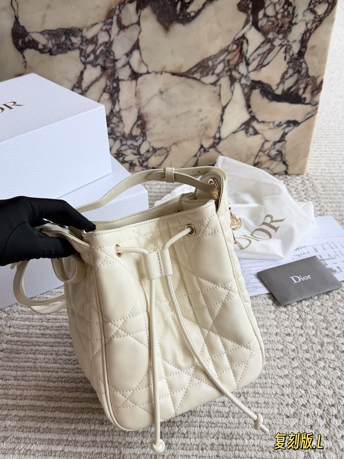 D-Motion Bucket Bag