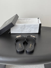 26B Leather Sandals