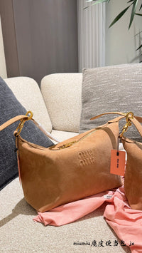 Spirit Shoulder Bag