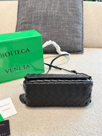 Leather Notturno Pouch