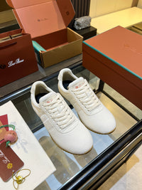 Fast Walk Sneakers