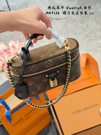 Vanity Chain Pouch Bag
