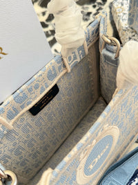 Book Tote
