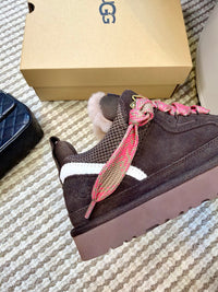 Lowmel Sneakers