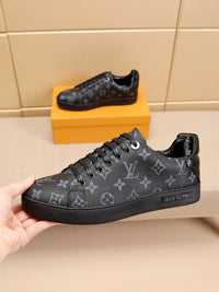 Low Top Sneakers