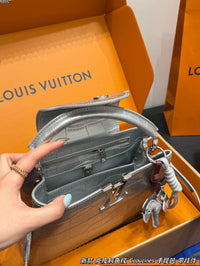 Capucines Bag