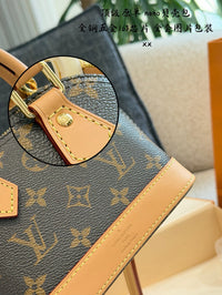 Alma Nano Bag