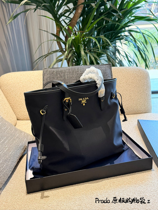 Tessuto Tote Bag