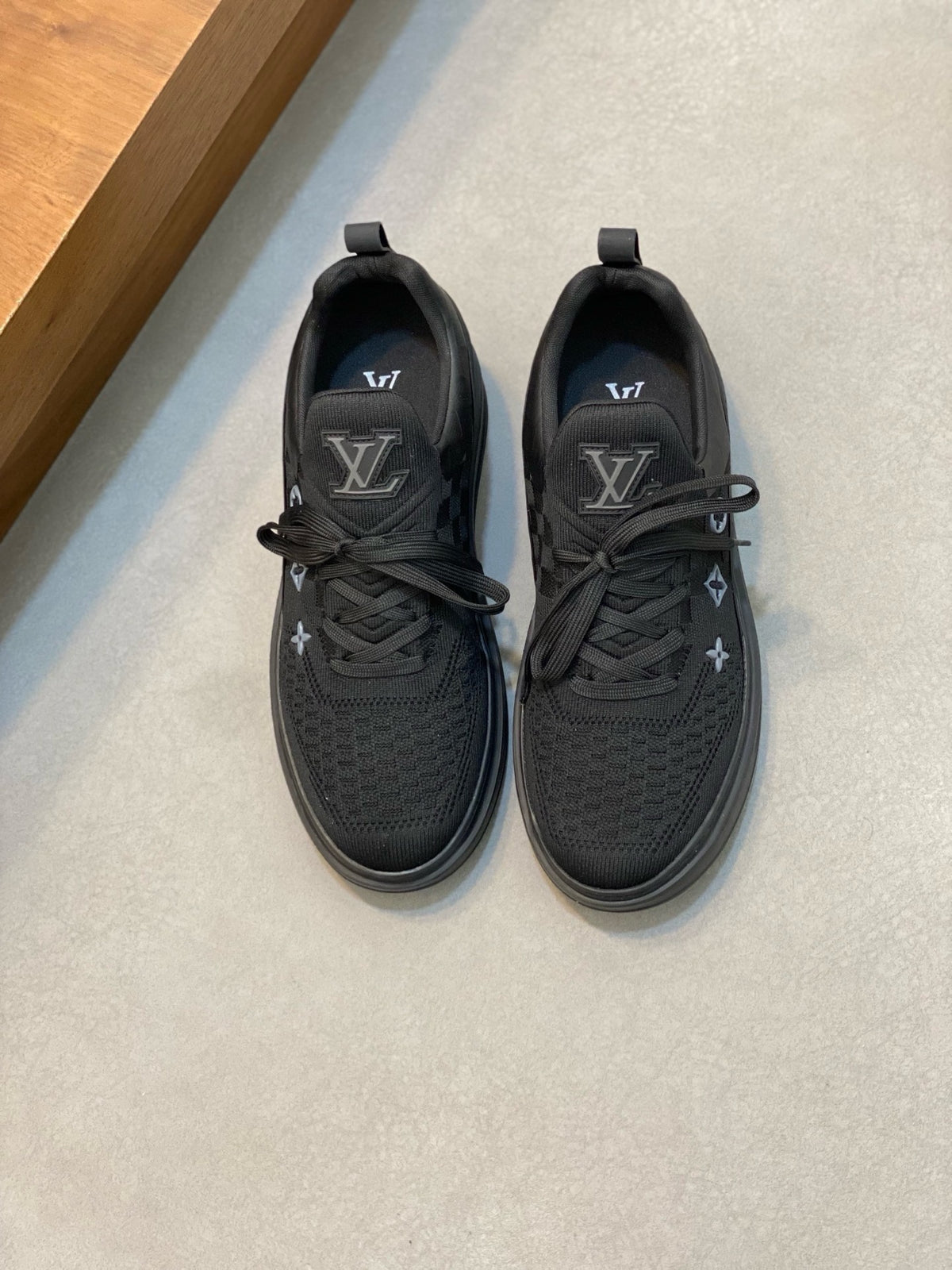 Skate Sneakers