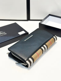 Horseferry Check Wallet