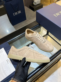 B01 Matchpoint Sneakers