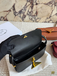 Emblème Shoulder Bag