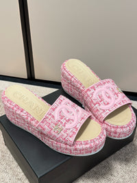 26K Platform Slides